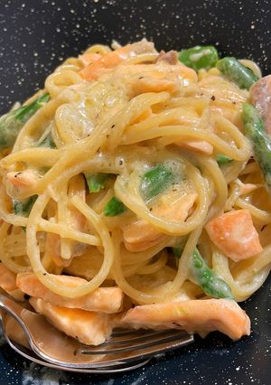 サーモンとアスパラのクリームパスタ-レシピのメイン写真