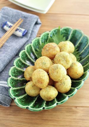 お弁当やおつまみに♪のり塩ポテトボール-レシピのメイン写真
