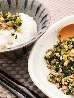 大根葉が手に入ったら♡大根葉と豚そぼろ-レシピのメイン写真