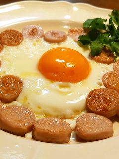 目玉焼きアレンジ 魚肉ソーセージ-レシピのメイン写真