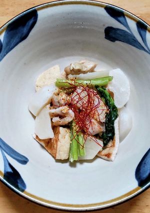 カブと鶏のもも・むね肉と油揚げの塩煮-レシピのメイン写真