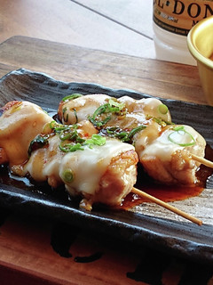 悪魔のおつまみ★韓国風焼き鳥チーズ乗せ-レシピのメイン写真