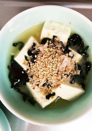 全てレンジ鶏ガラで塩にんにく湯豆腐-レシピのメイン写真