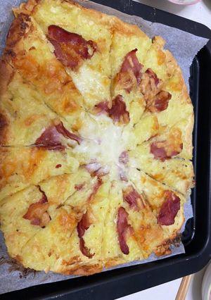 マッシュポテトとベーコンのピザ-レシピのメイン写真