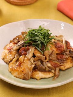 まいたけと鶏胸肉の梅風味炒め-レシピのメイン写真