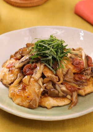 まいたけと鶏胸肉の梅風味炒め-レシピのメイン写真