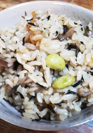 【ひじき】具だくさん炊き込みご飯！-レシピのメイン写真