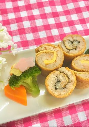 新生姜ふりかけ使用☆くるくるいなり-レシピのメイン写真