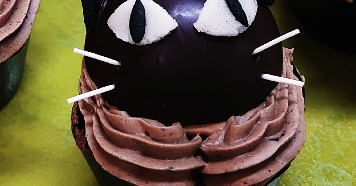 ハロウィン黒猫のチョコカップの作り方 by CupOfTea 【クックパッド