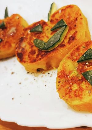 かぼちゃ餅でハロウィン・バター風味-レシピのメイン写真