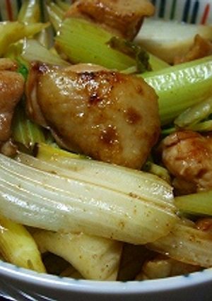 セロリと鶏肉のソース炒め♪-レシピのメイン写真