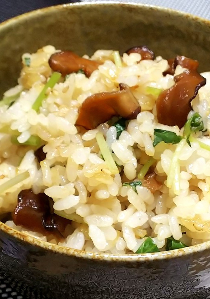 椎茸の佃煮と三つ葉の混ぜごはん-レシピのメイン写真