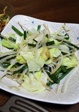 キャベツとモヤシとニラのレンチン蒸し-レシピのメイン写真