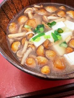 基本の豆腐とナメコのお味噌汁-レシピのメイン写真