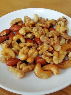 スモークポットで作るミックスナッツの燻製-レシピのメイン写真