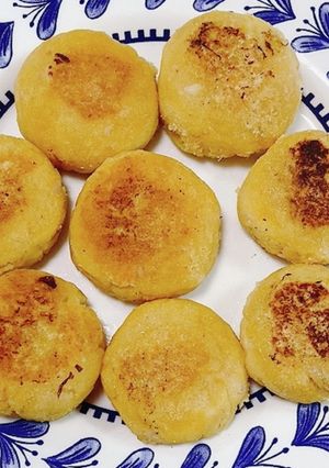 つくログ★かぼちゃ煮物のリメイクおやき-レシピのメイン写真