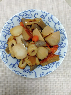 我が家の母の味芋煮しめ-レシピのメイン写真