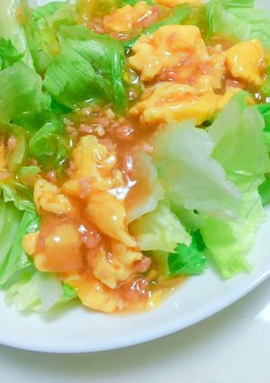 山盛りレタスをたまご鮭フレークあんかけで-レシピのメイン写真