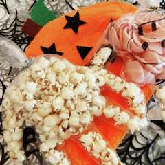 รูปของ ☆ハロウィンのお菓子はこのてで☆