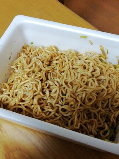 スモークポットで作る燻製カップ焼きそば-レシピのメイン写真