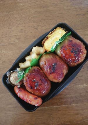 勝ち飯！肉巻きおにぎり弁当♪-レシピのメイン写真
