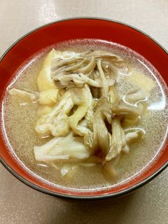 雪国まいたけ極たっぷりの味噌汁-レシピのメイン写真