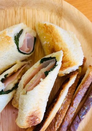 おつまみに♡ロールサンドトースト！パン耳も美味-レシピのメイン写真