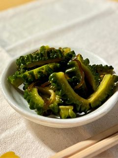 夏に食べたい!ゴーヤの塩昆布和え-レシピのメイン写真