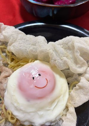 ライスペーパーを揚げて器に-レシピのメイン写真