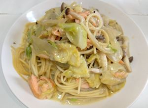 鮭キャベツしめじのバジルクリームパスタ-レシピのメイン写真