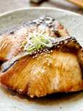 簡単調味料２つで味が決まる！ブリの照焼き