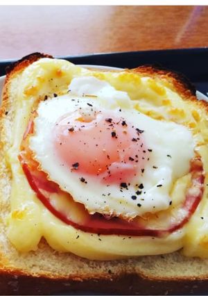 我が家のハムエッグマヨパン🍞🍳-レシピのメイン写真