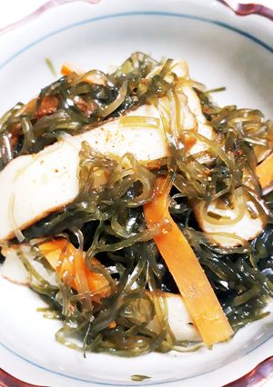 簡単☆さつまあげと人参の切り昆布煮-レシピのメイン写真