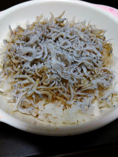 簡単すぎてウマーなちりめん丼-レシピのメイン写真