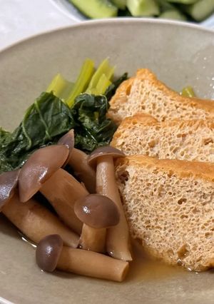 栃尾の油揚げと小松菜・しめじの煮びたし-レシピのメイン写真