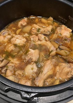 鳥手羽元牛蒡ネギ椎茸圧力鍋の煮物-レシピのメイン写真