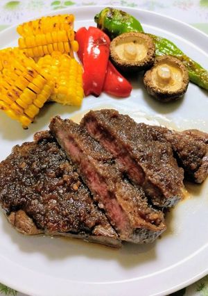 簡単肉料理牛肉ステーキシャリアピンソース-レシピのメイン写真