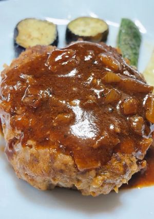母直伝！簡単デミソースの煮込みハンバーグ-レシピのメイン写真