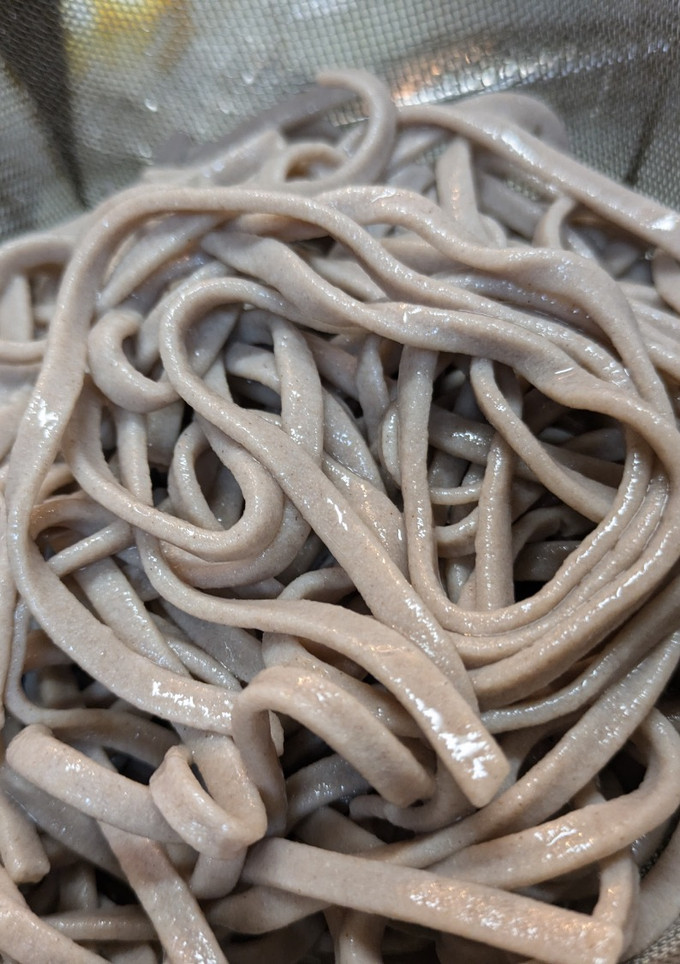 一気加水とパスタマシーンで簡単に蕎麦打ち-レシピのメイン写真