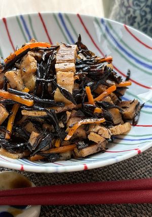 ぬちまーすすーちーかーでひじき煮-レシピのメイン写真
