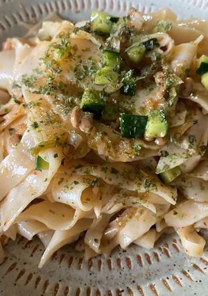 ひもかわうどん☆冷納豆和え麺-レシピのメイン写真