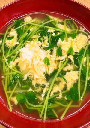 豆苗とふわふわ卵の中華スープ-レシピのメイン写真