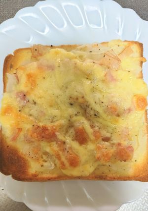 オニオンチーズトースト-レシピのメイン写真