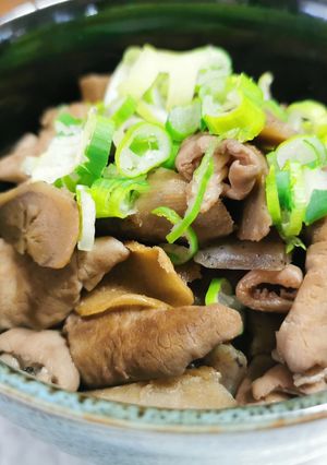 豚白モツごぼうこんにゃくの煮物-レシピのメイン写真