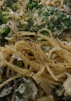 パスタ 卵白とブロッコリ-レシピのメイン写真