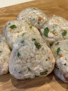 栄養◎梅しそチキンにぎり🍙-レシピのメイン写真
