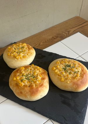 簡単マヨコーンパン-レシピのメイン写真