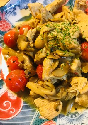 鶏肉とキノコのターメリック＆バター炒め-レシピのメイン写真