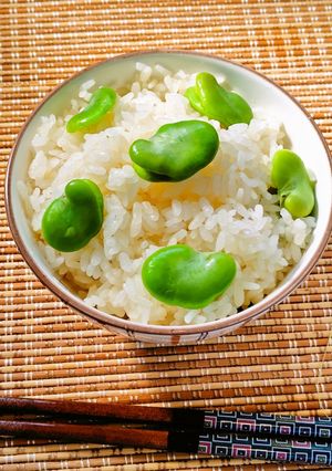 😊炊飯器で簡単♪シンプルなそら豆おこわ😊-レシピのメイン写真