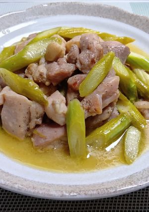 とりもも肉とアスパラのレモン炒め-レシピのメイン写真